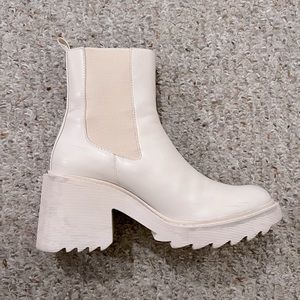 Cream chelsea heel boot